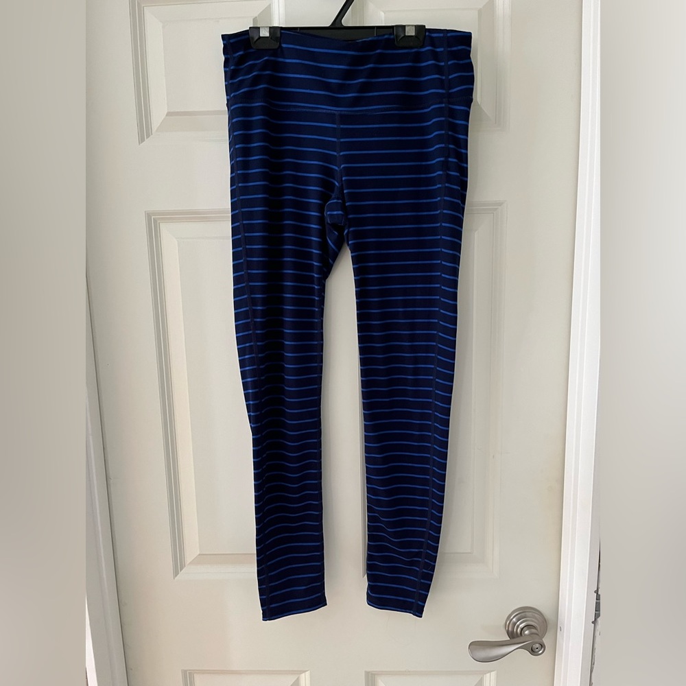 Athleta Stripes Chaturanga Leggings Size M activewear workout stretch running